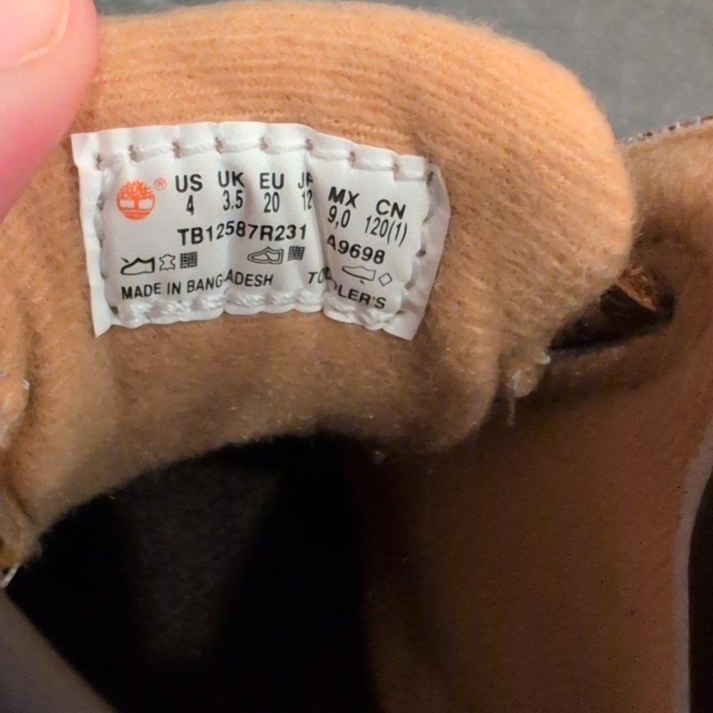 Timberland Size 4 Toddler Brown Strap Boots (Nearly new) - Picture 8 of 9